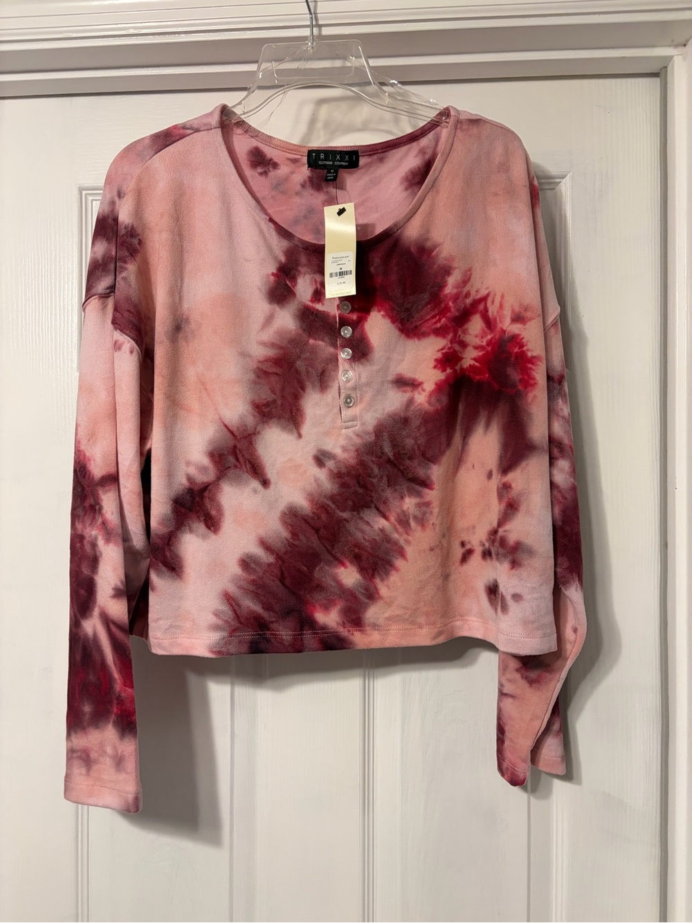 Woman’s boutique shirt cropped size M